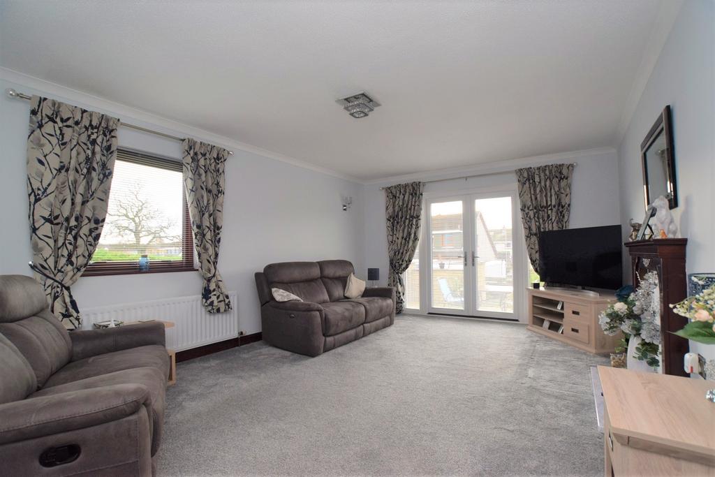 5 Essex Park Drive, Dumfries, DG1 4 XH - Grieve Gri