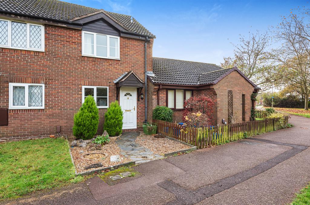 Course Park Crescent, Titchfield... 2 bed end of terrace house £245,000