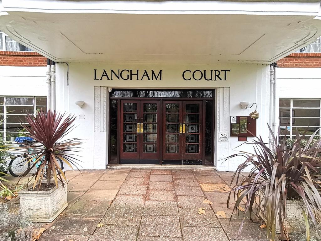 Langham Court, Wyke Road, Raynes... Studio £895 pcm (£207 pw)