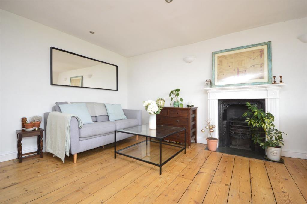 Heyford Avenue, London, SW8 1 bed apartment £1,950 pcm (£450 pw)