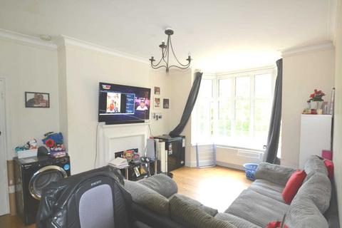 2 bedroom apartment for sale, Ealing, Greystoke Court W5 1EN