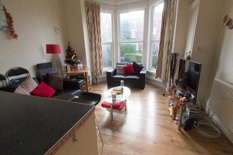 4 bedroom house to rent, KELSO ROAD, Leeds