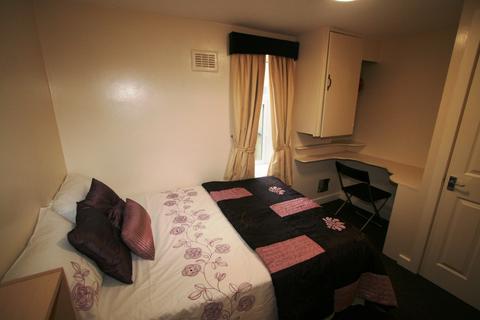3 bedroom house to rent - HYDE PARK TERRACE, Leeds