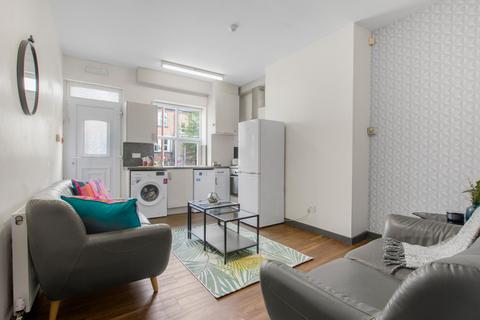 HYDE PARK TERRACE, Leeds