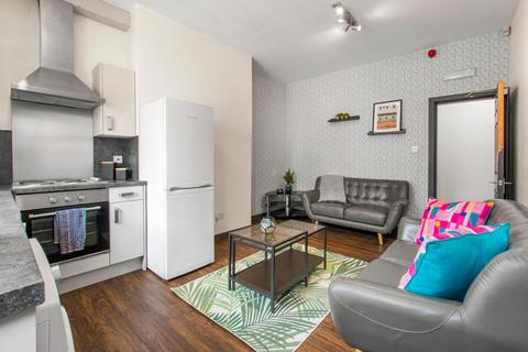 3 bedroom house to rent, HYDE PARK TERRACE, Leeds