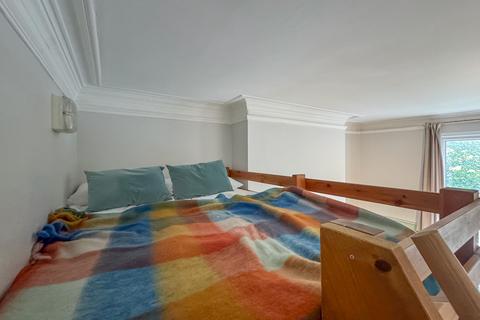 1 bedroom house to rent, HYDE PARK ROAD, Leeds