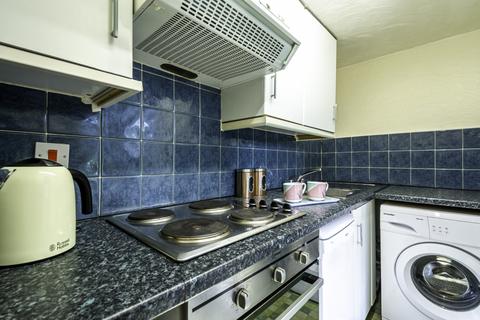 1 bedroom house to rent, HYDE PARK ROAD, Leeds