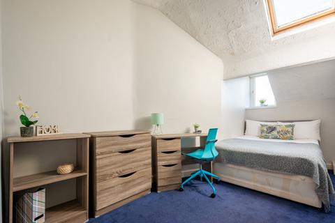 2 bedroom house to rent, HYDE PARK ROAD, Leeds