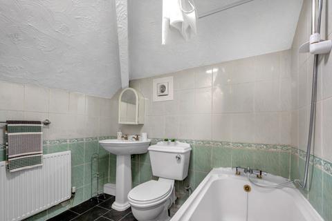 2 bedroom house to rent, HYDE PARK ROAD, Leeds