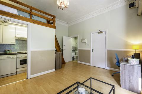 1 bedroom house to rent, HYDE PARK ROAD, Leeds