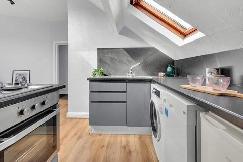 3 bedroom house to rent, HYDE PARK ROAD, Leeds