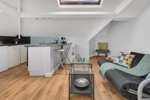 3 bedroom house to rent, HYDE PARK ROAD, Leeds