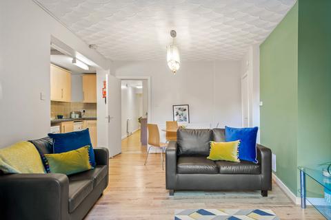 2 bedroom house to rent, VINERY ROAD, Leeds
