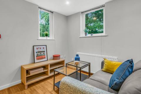 2 bedroom house to rent, CLIFF ROAD - DESIGN HOUSE, Leeds