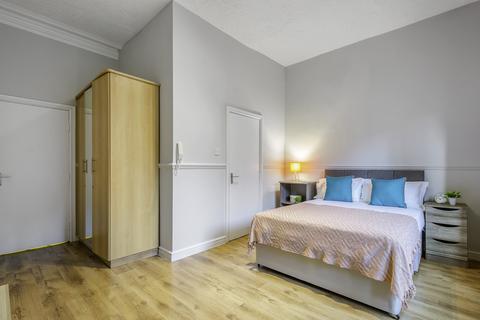 1 bedroom house to rent, HYDE PARK ROAD, Leeds