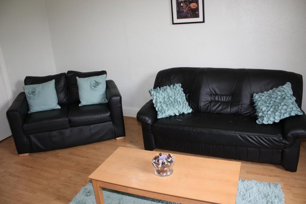 HYDE PARK ROAD, Leeds 6 bed house to rent £546 pcm (£126 pw)