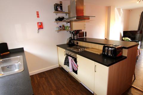 4 bedroom house to rent, THE MEWS, BENTLEY LANE, Leeds