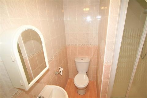 1 bedroom flat to rent, MOOR VIEW, Leeds