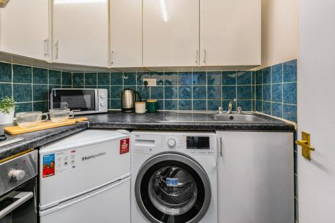 1 bedroom flat to rent, VICTORIA TERRACE, Leeds