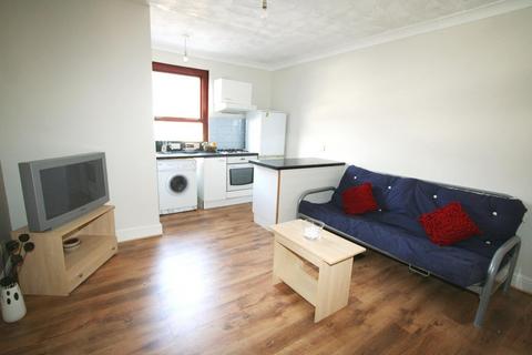 1 bedroom house to rent, KIRKSTALL ROAD, Leeds