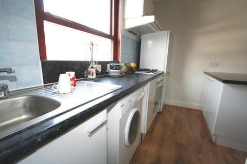 1 bedroom house to rent, KIRKSTALL ROAD, Leeds