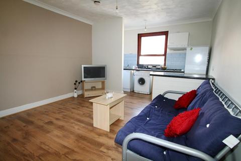 1 bedroom house to rent, KIRKSTALL ROAD, Leeds