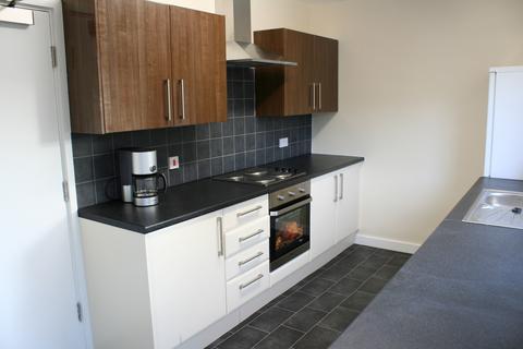 3 bedroom house to rent, STANMORE GROVE, Leeds