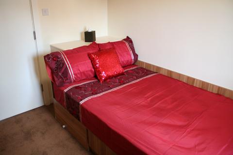 3 bedroom house to rent, STANMORE GROVE, Leeds