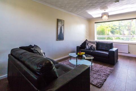 4 bedroom house to rent, STONEGATE ROAD, Leeds