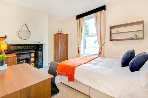 1 bedroom in a house share to rent, VICTORIA ROAD, Leeds