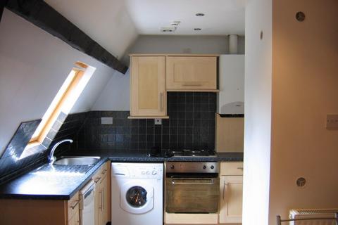 2 bedroom flat to rent, HYDE TERRACE, Leeds