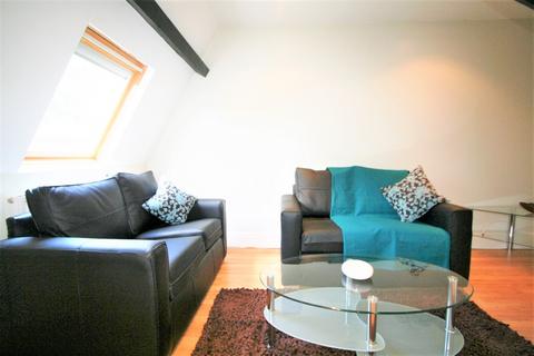 2 bedroom flat to rent, HYDE TERRACE, Leeds