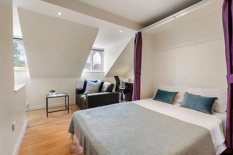 HYDE TERRACE, Leeds