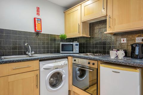 1 bedroom flat to rent, HYDE TERRACE, Leeds