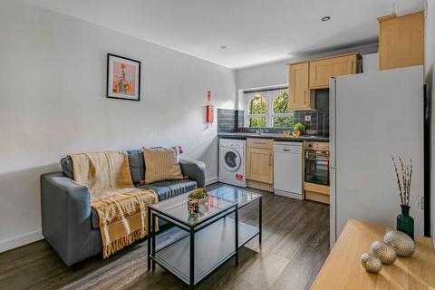 HYDE TERRACE, Leeds