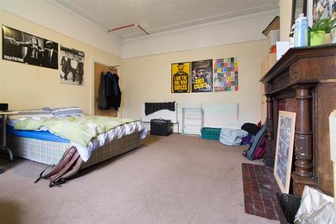 7 bedroom house to rent, CARDIGAN ROAD, Leeds