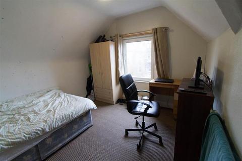 7 bedroom house to rent, CARDIGAN ROAD, Leeds