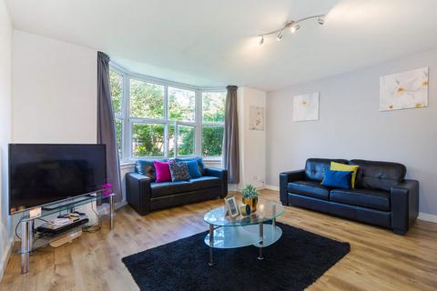 1 bedroom in a house share to rent, ST MICHAELS LANE, Leeds