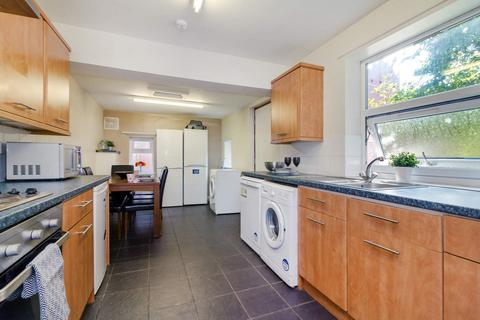 1 bedroom in a house share to rent, ST MICHAELS LANE, Leeds