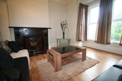 6 bedroom house to rent, WINSTANLEY TERRACE, Leeds