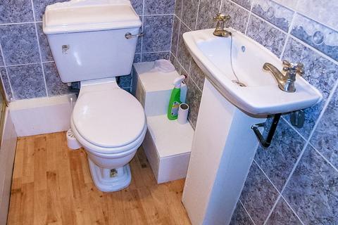 1 bedroom house to rent, BRUDENELL ROAD, Leeds