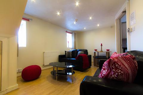 3 bedroom house to rent, WOODSLEY ROAD, Leeds