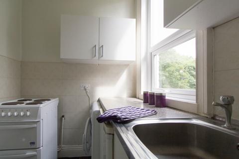 1 bedroom house to rent, BROOKFIELD ROAD, Leeds