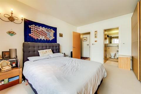 2 bedroom flat for sale - Alexandra Avenue, SW11