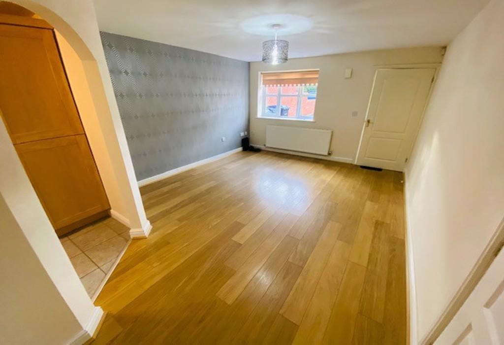 A Welshmans Hill, Sutton Coldfield 1 bed flat £650 pcm (£150 pw)