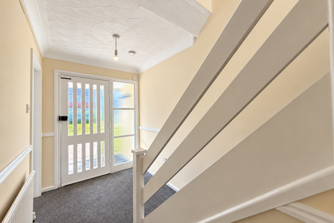 3 bedroom semi-detached house to rent, Dove Rise, Oadby, LE2