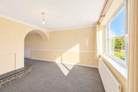 3 bedroom semi-detached house to rent, Dove Rise, Oadby, LE2