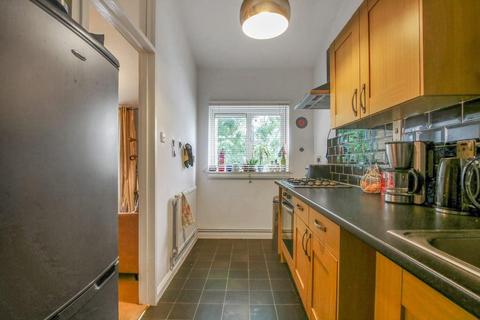 17 Enfield Close, Uxbridge, UB8 2PX