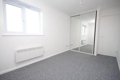 1 bedroom apartment to rent, Woodstock Crescent, Laindon, Basildon, SS15