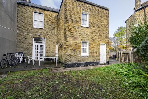 5 bedroom semi-detached house for sale - Cotherstone Road, Brixton Hill